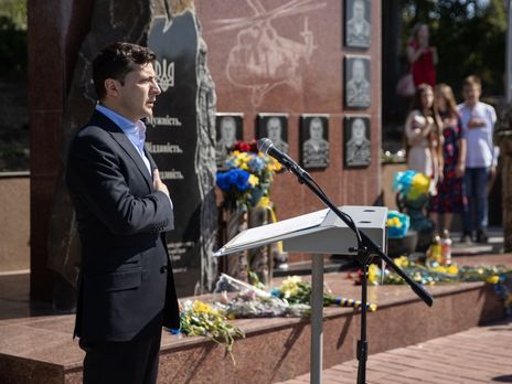 Зеленский о строительстве мемориала погибшим воинам в Краматорске: Я в шоке, что государство никак не помогало