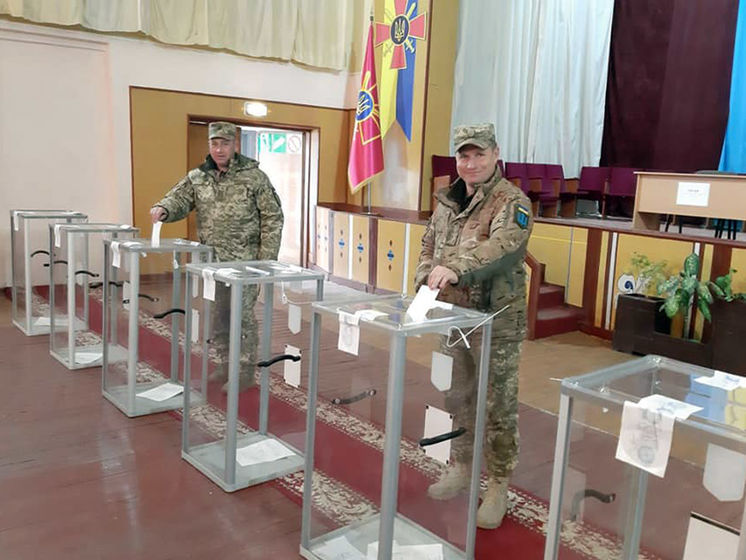 ﻿Спецдільниць на фронті на виборах у Раду не буде, в армії побоюються, що особисті дані військових потраплять до проросійських членів виборчих комісій