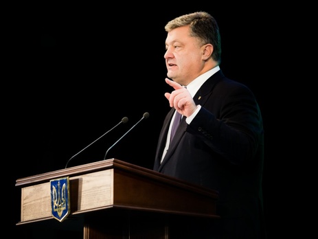 Порошенко: В 2015 году в армию поставлено около 34 тыс. образцов вооружения