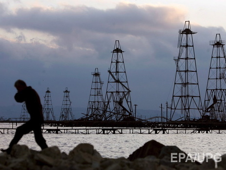 Возбуждено дело по факту пожара на нефтяной платформе в Каспийском море
