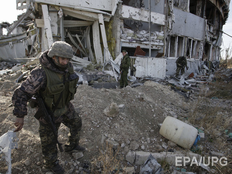 Пресс-центр АТО: Боевики стягивают минометы и боевые машины пехоты в район Озеряновки и Батмановки Донецкой области