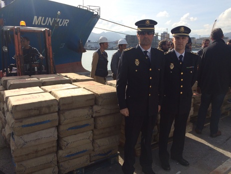 Итальянские полицейские задержали десятерых украинцев за контрабанду 13 тонн гашиша