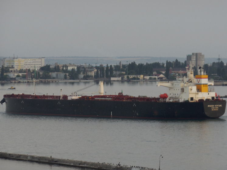 ﻿На вивантаження в порт Одеси прибула перша в історії України партія нафти зі США