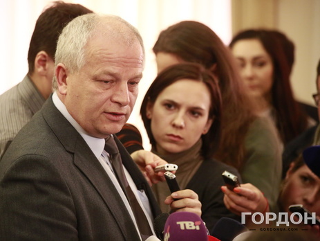 Кубив просит комитет подготовить к рассмотрению в Раде законопроект об изменениях Конституции в части правосудия