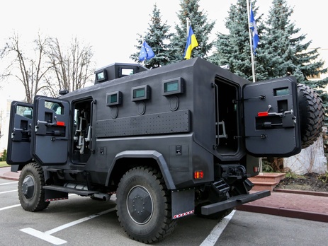 Аваков: На вооружение Нацгвардии и подразделений КОРД Нацполиции принята новая бронемашина 