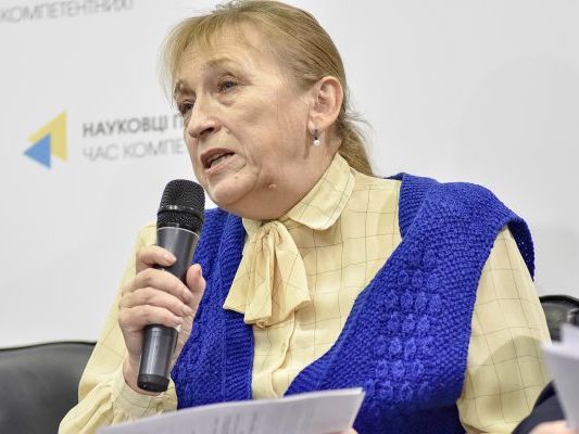 Бекешкина считает, что кандидаты в народные депутаты паразитируют на успехе Зеленского