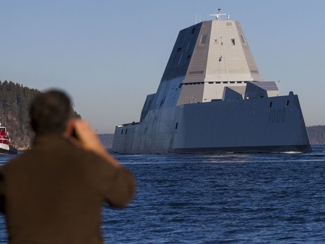 Самый большой эсминец ВМС США вышел в море. Фоторепортаж