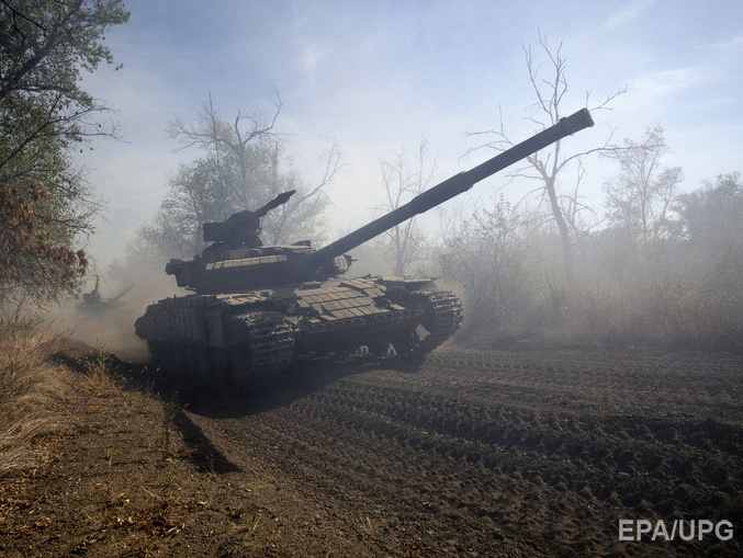 Тымчук: На Донбассе боевики скрытно перебрасывают танки и артиллерию