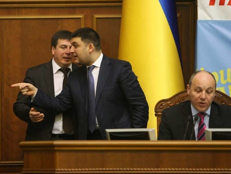 Комитет рекомендовал принять в целом изменения в Конституцию в части децентрализации