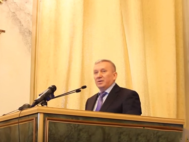 Генерал СБУ Писный требует через суд от избившего его Парасюка 100 тыс. грн компенсации