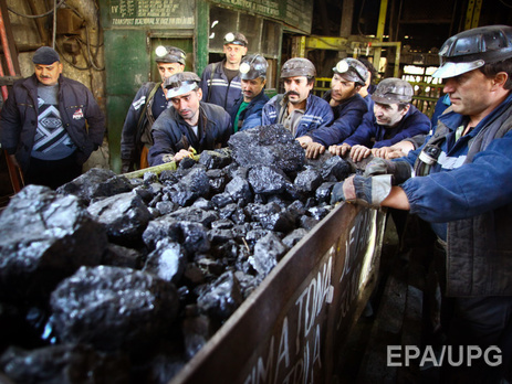 Россия возобновила поставки угля в Украину