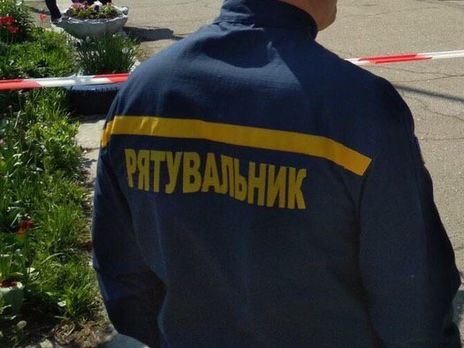 Часть жителей вернулась в аварийный дом в Луганской области, в палаточном городке ГСЧС остаются 10 человек