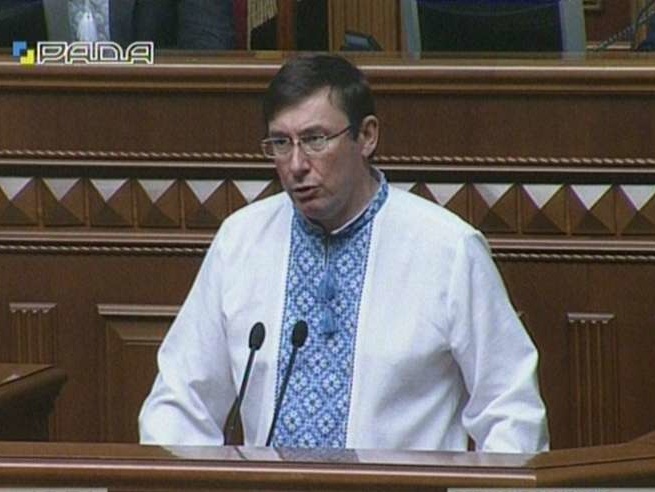 Луценко: Перестановки в Кабмине возможны после принятия госбюджета-2016