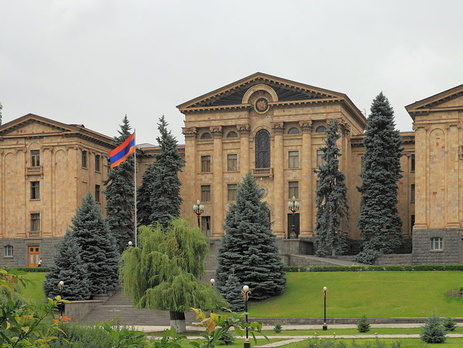 По итогам референдума Армения переходит на парламентскую форму правления