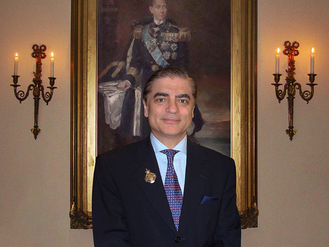 В Румынии члена королевской семьи посадили под домашний арест по обвинению в мошенничестве