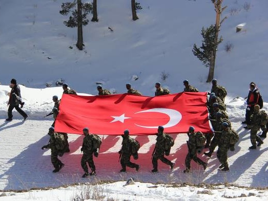 Генштаб Турции запретил своим военнослужащим проводить отпуск в России