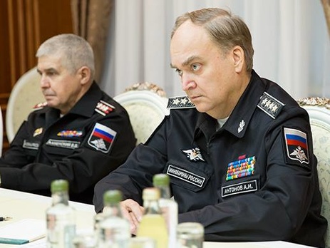 Антонов (справа) обвинил турецкую сторону в провокации