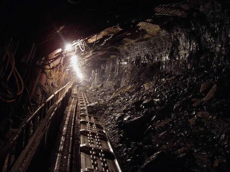 ﻿На шахті у Дніпропетровській області сталася пожежа, шістьох гірників госпіталізовано – ДСНС