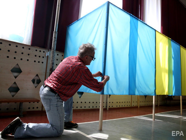 ﻿Директор поліграфкомбінату "Україна" повідомив, що підприємство вже виготовило 84% бюлетенів на вибори до Ради