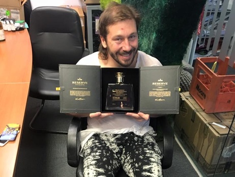 Чичваркин купил элитный алкоголь Януковича, украденный из 