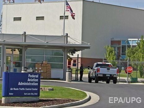 Федеральное управление гражданской авиации США продлило запрет на полеты в Симферополь и Днепропетровск