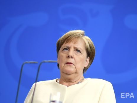 Меркель заверила, что следит за своим здоровьем