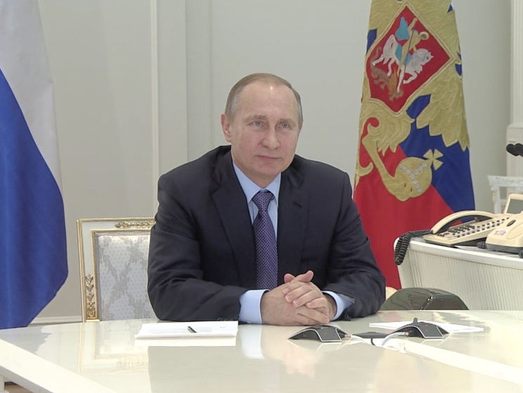 Путин в режиме видеоконференции запустил вторую нить энергомоста в Крым