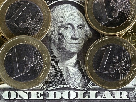 Нацбанк укрепил курс гривны к доллару до 23,45 грн/$