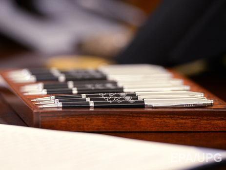 Обама подписал временный бюджет США