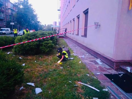 ﻿У Києві із гранатомета стріляли в будівлю телеканала 