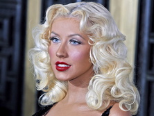 Агилере &ndash; 35: пирсинг, фаст-фуд, бойкот собственного альбома, титул от Rolling Stone