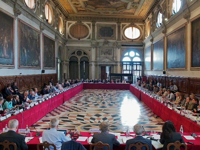 Венецианская комиссия признала закон о декоммунизации несоответствующим стандартам Совета Европы
