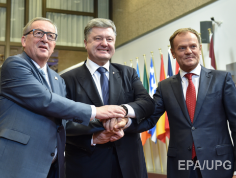 Порошенко: Санкции будут побуждать Россию к полному выполнению Минских соглашений