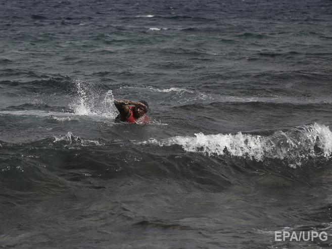 У побережья Турции затонула лодка с мигрантами: минимум 18 погибших