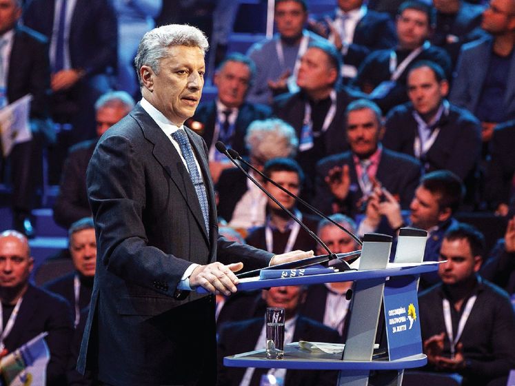 Среди потенциальных премьеров украинцы на первое место поставили Бойко – опрос