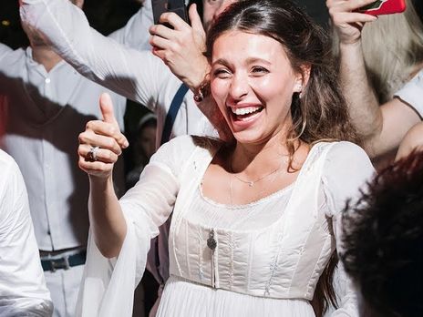 ﻿Тодоренко показала фільм про весілля із Топаловим. Відео