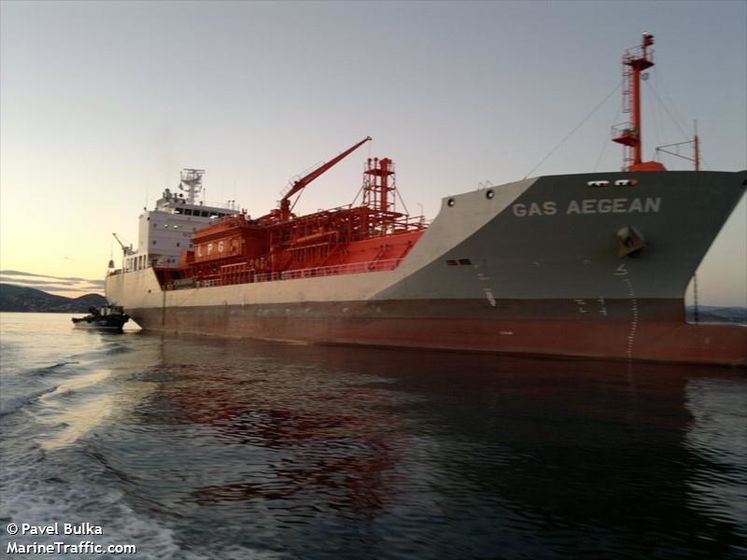 На борту иностранного танкера в Индийском море обнаружили мертвым украинца &ndash; Фонд помощи морякам