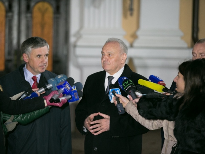 Президент Молдовы выдвинул на пост премьера кандидатуру бизнесмена Стурзы, уже занимавшего эту должность в 1999 году