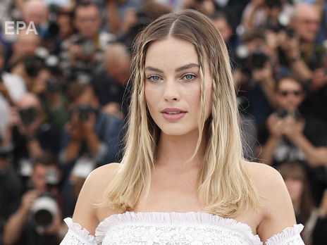 ﻿Марго Роббі зіграє ляльку Барбі