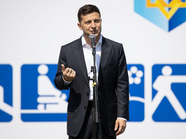 ﻿Україна має домогтися права на проведення Олімпійських ігор – Зеленський