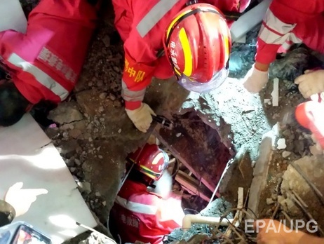 В Китае спасли мужчину, который провел под завалами более 60 часов