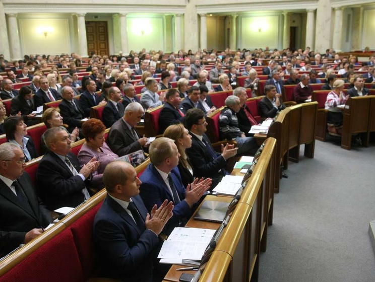 Рада назначила повторные выборы мэра Кривого Рога на 27 марта