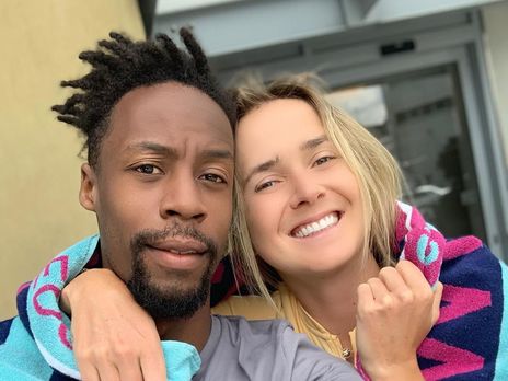 ﻿Світоліна прилетіла в Україну з бойфрендом