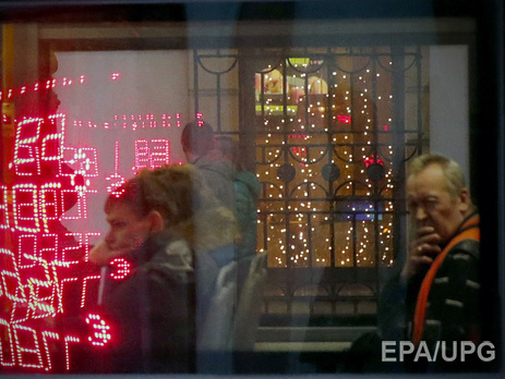 Forbes: От ответных санкций, введенных РФ, прежде всего страдают россияне