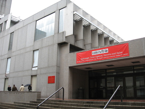 Из мемуаров Каретниковой: Писатель Грин женился на ирландке, коммунистке, которая в спальне развесила портреты Сталина и Мао