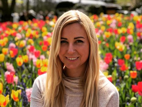 Тоня Матвиенко вывела в свет подросшую младшую дочь