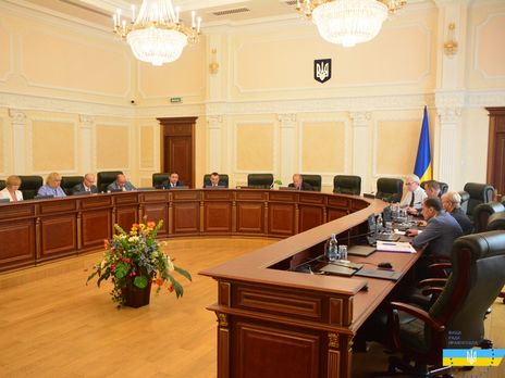 ﻿Суддя Баришівського суду Литвиненко, яка зупинила ліцензію авіакомпанії SkyUp, передумала йти у відставку