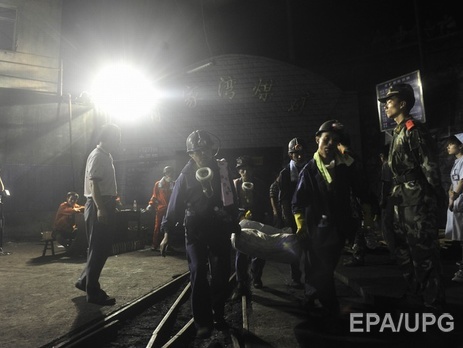 В Китае владелец обвалившейся шахты покончил с собой