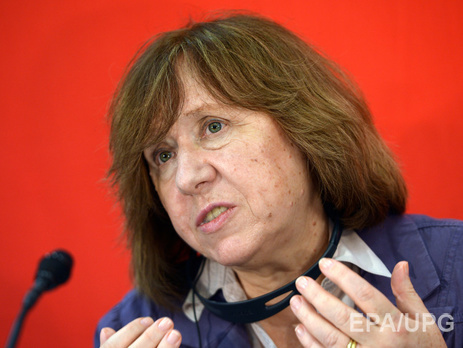 Алексиевич: Людям в РФ стало понятно, как жить. 20 лет было непонятно, а сейчас ясно: враги вокруг, мы унижены