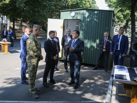 ﻿У Києві презентували модулі для проживання військовослужбовців у зоні ООС. Фоторепортаж